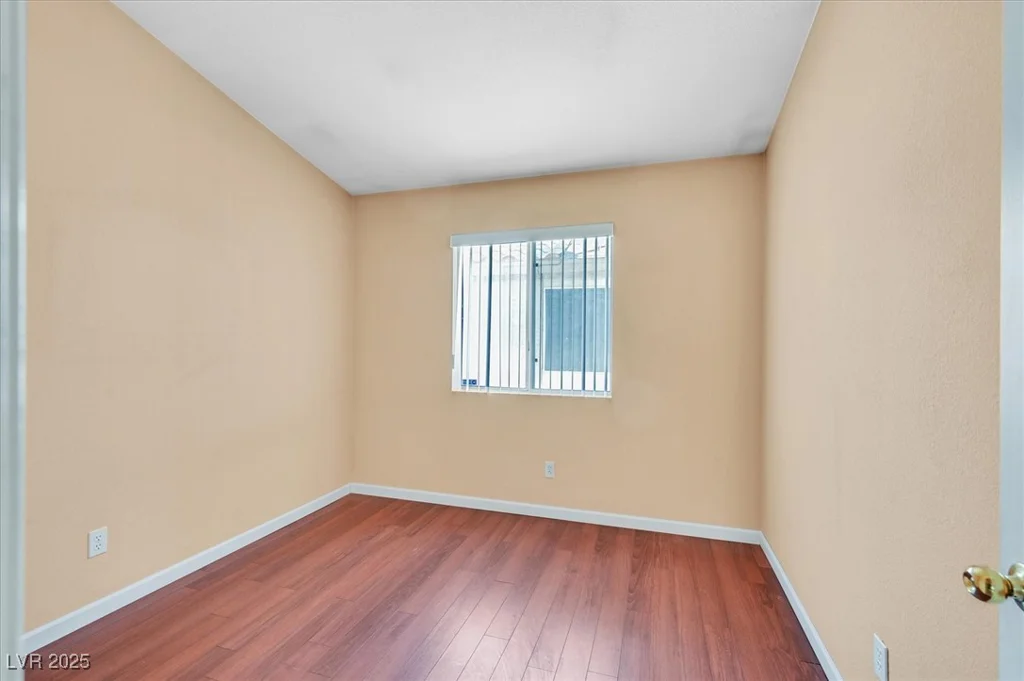 7029 Desert Clover, Las Vegas, NV 89129