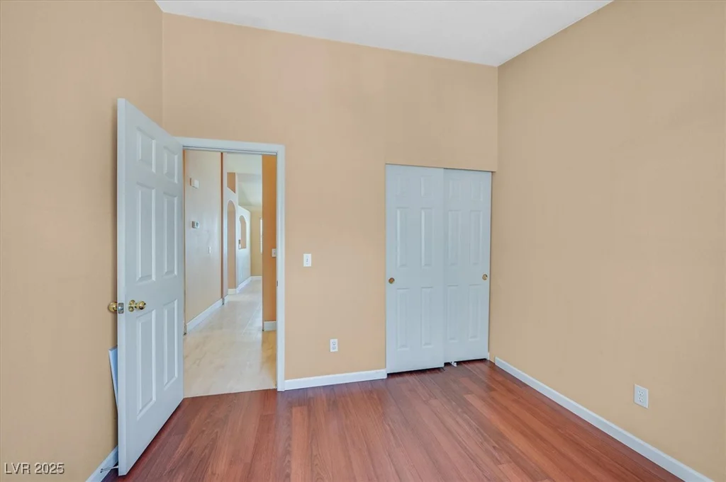 7029 Desert Clover, Las Vegas, NV 89129