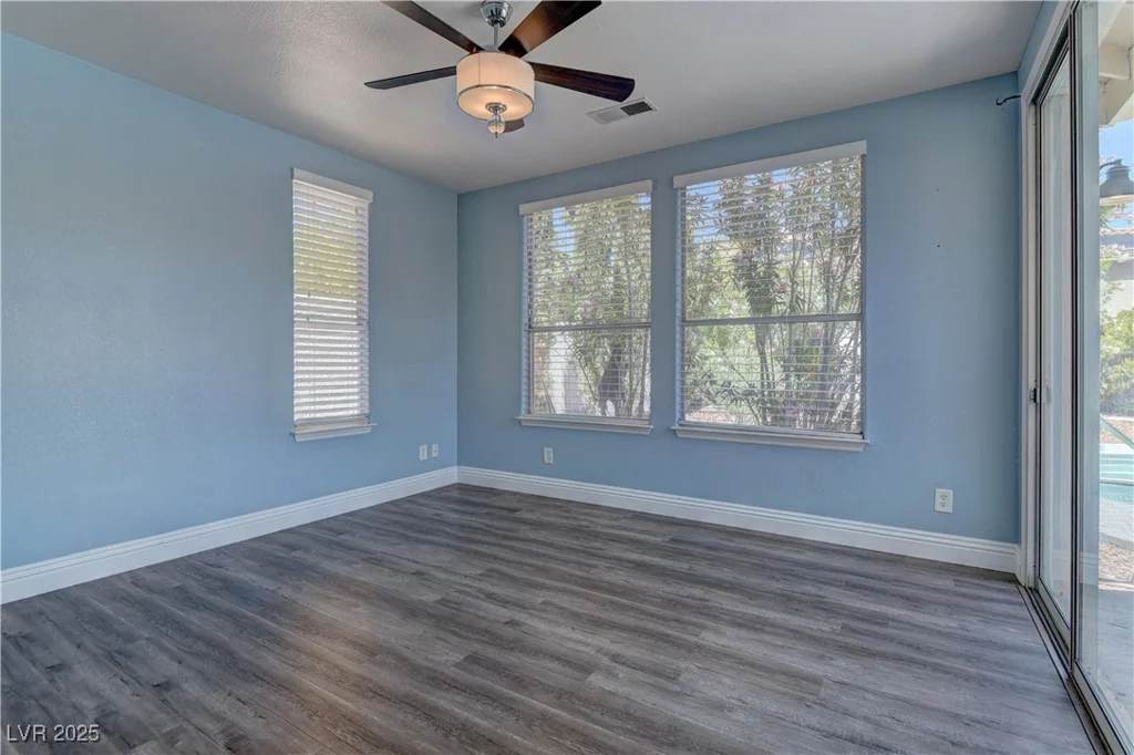 8300 Slate Harbor, Las Vegas, NV 89128