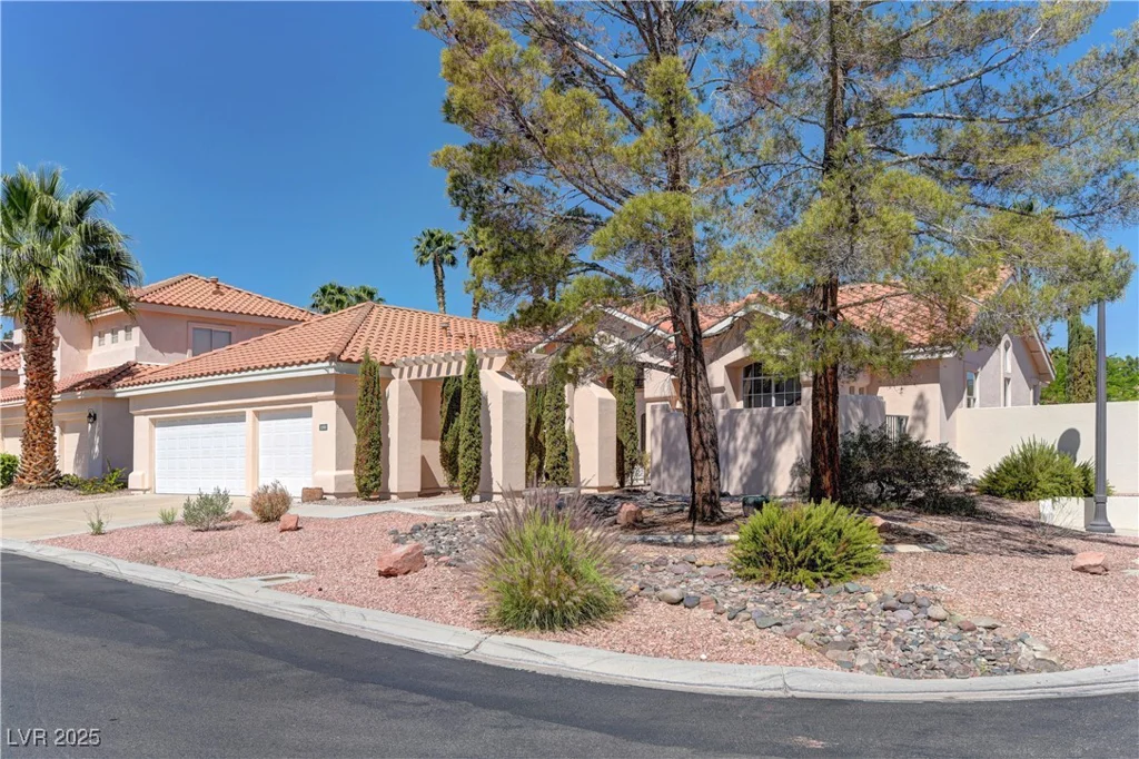 8300 Slate Harbor, Las Vegas, NV 89128