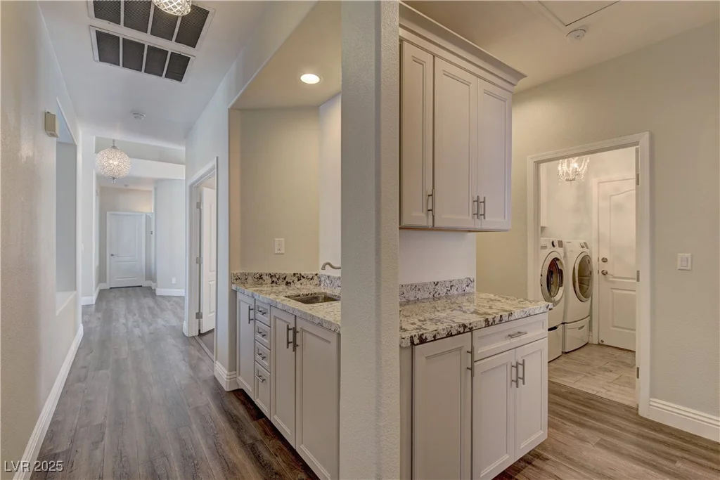 8300 Slate Harbor, Las Vegas, NV 89128