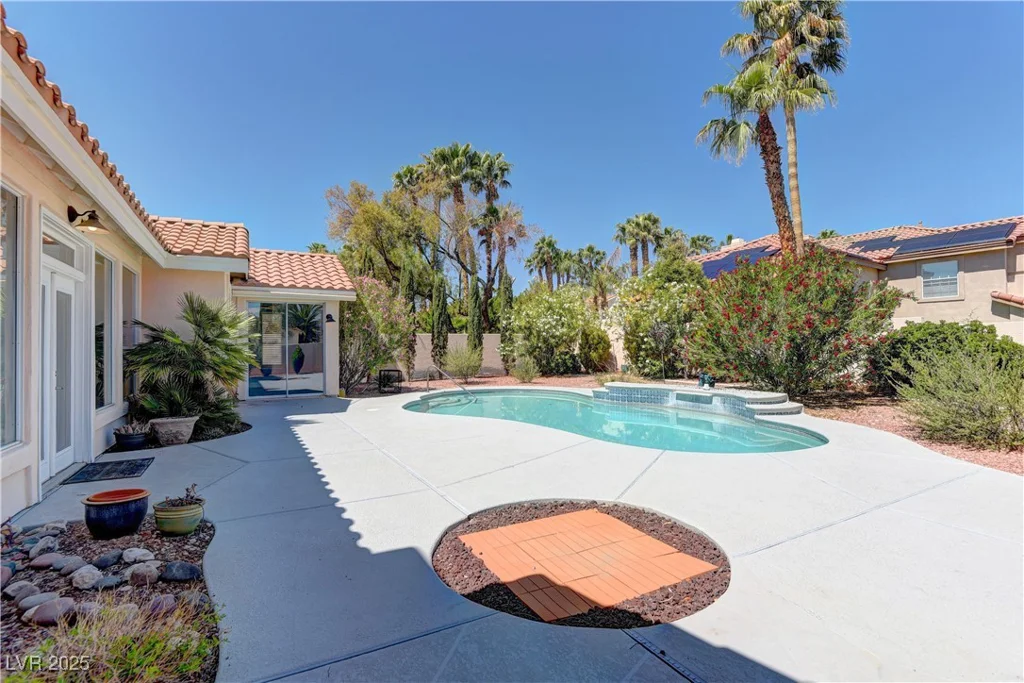 8300 Slate Harbor, Las Vegas, NV 89128
