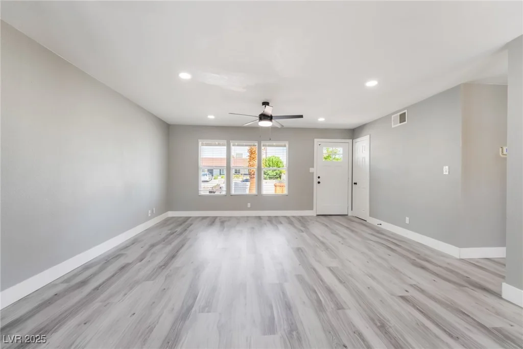 5305 Sugarfoot, Las Vegas, NV 89107