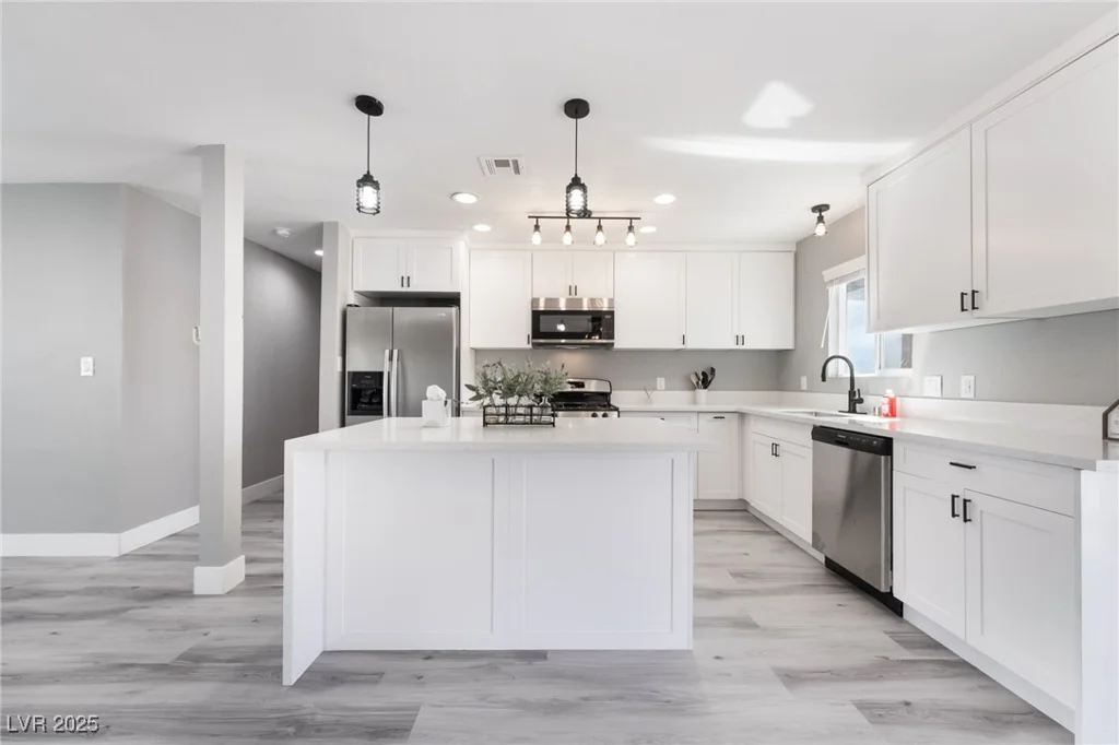 5305 Sugarfoot, Las Vegas, NV 89107