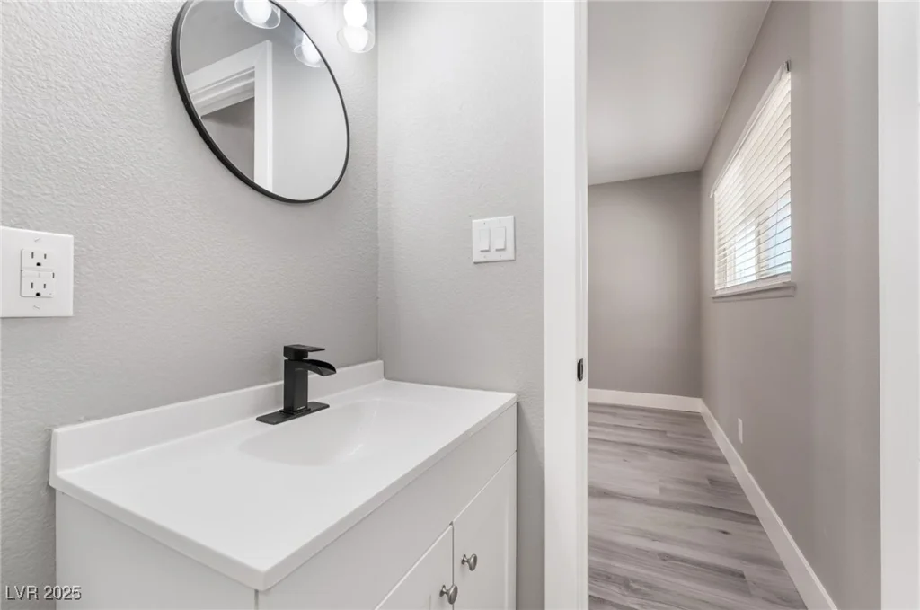 5305 Sugarfoot, Las Vegas, NV 89107