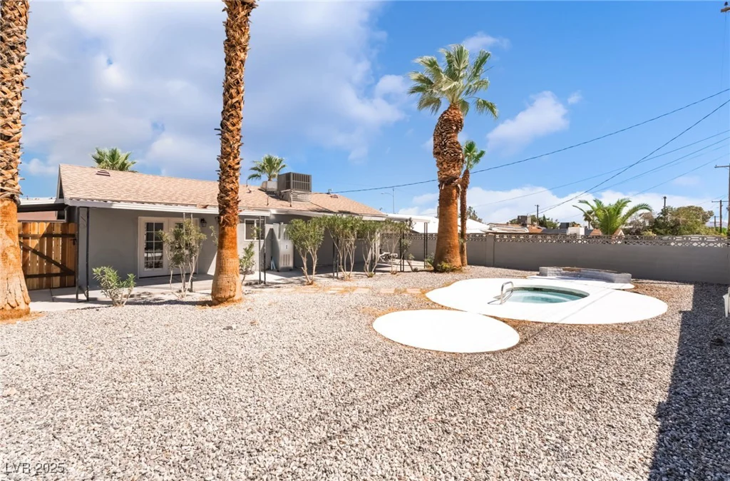 5305 Sugarfoot, Las Vegas, NV 89107