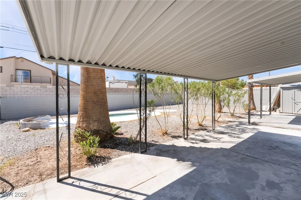 5305 Sugarfoot, Las Vegas, NV 89107
