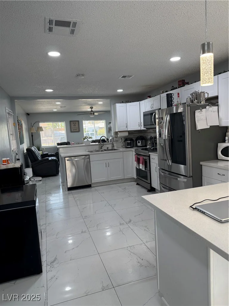 5425 Evergreen, Las Vegas, NV 89107