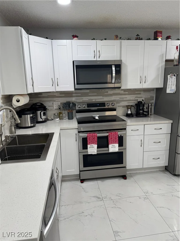 5425 Evergreen, Las Vegas, NV 89107