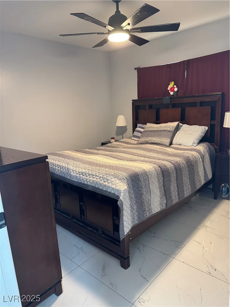 5425 Evergreen, Las Vegas, NV 89107