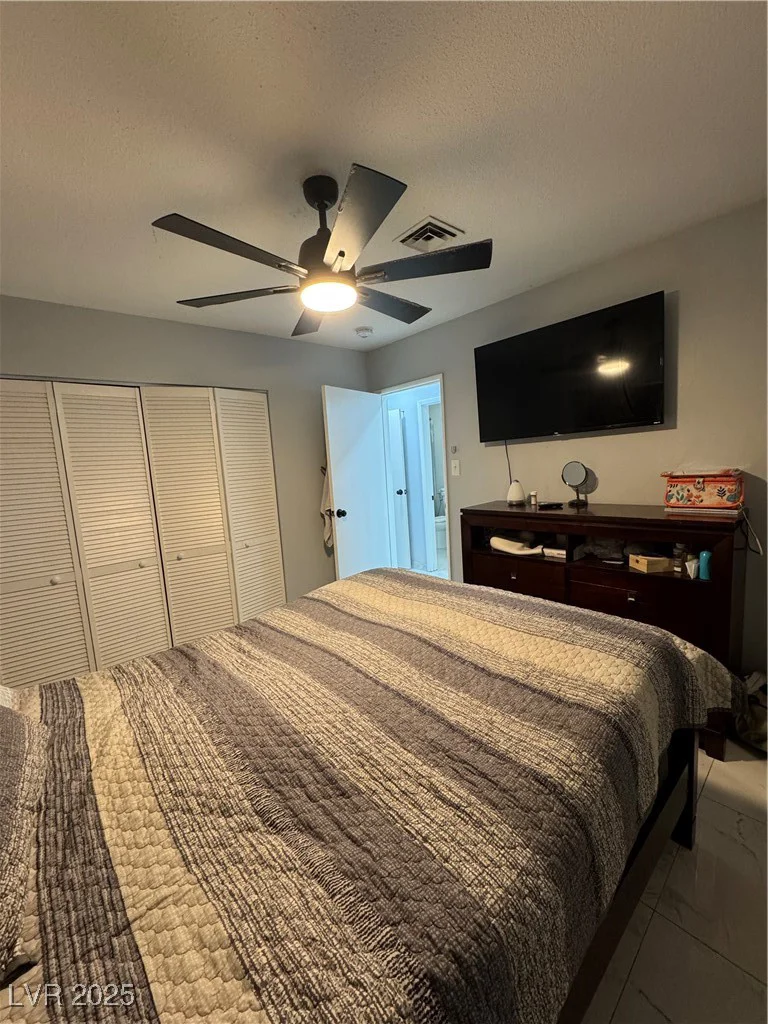5425 Evergreen, Las Vegas, NV 89107