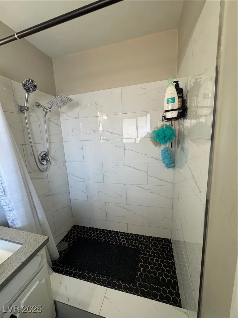 5425 Evergreen, Las Vegas, NV 89107