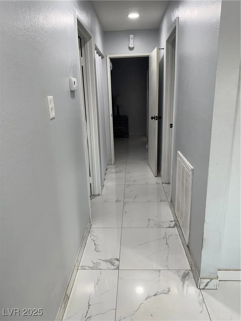 5425 Evergreen, Las Vegas, NV 89107