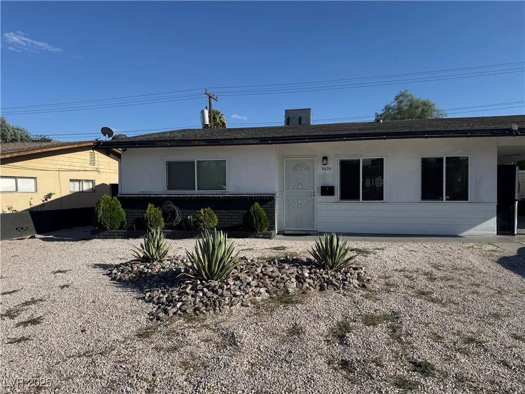 5425 Evergreen, Las Vegas, NV 89107