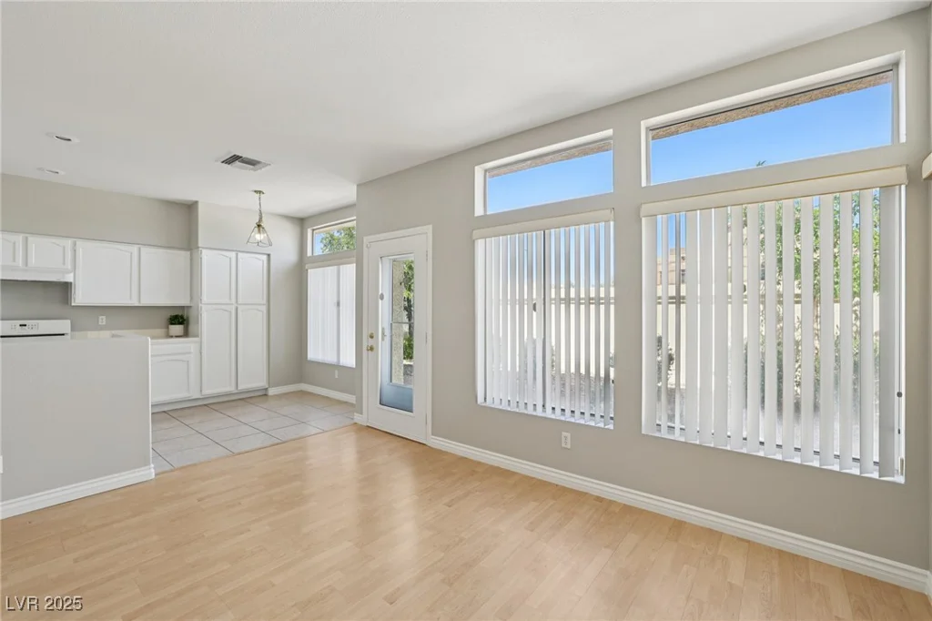 7532 Holloran, Las Vegas, NV 89128