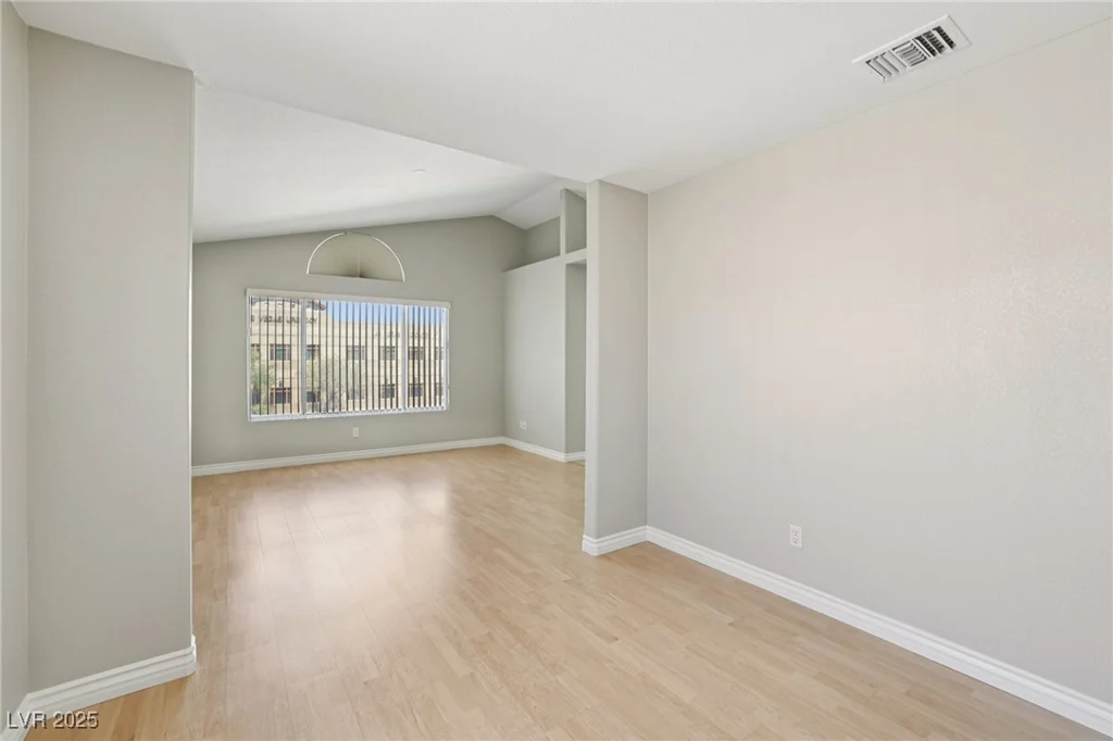 7532 Holloran, Las Vegas, NV 89128