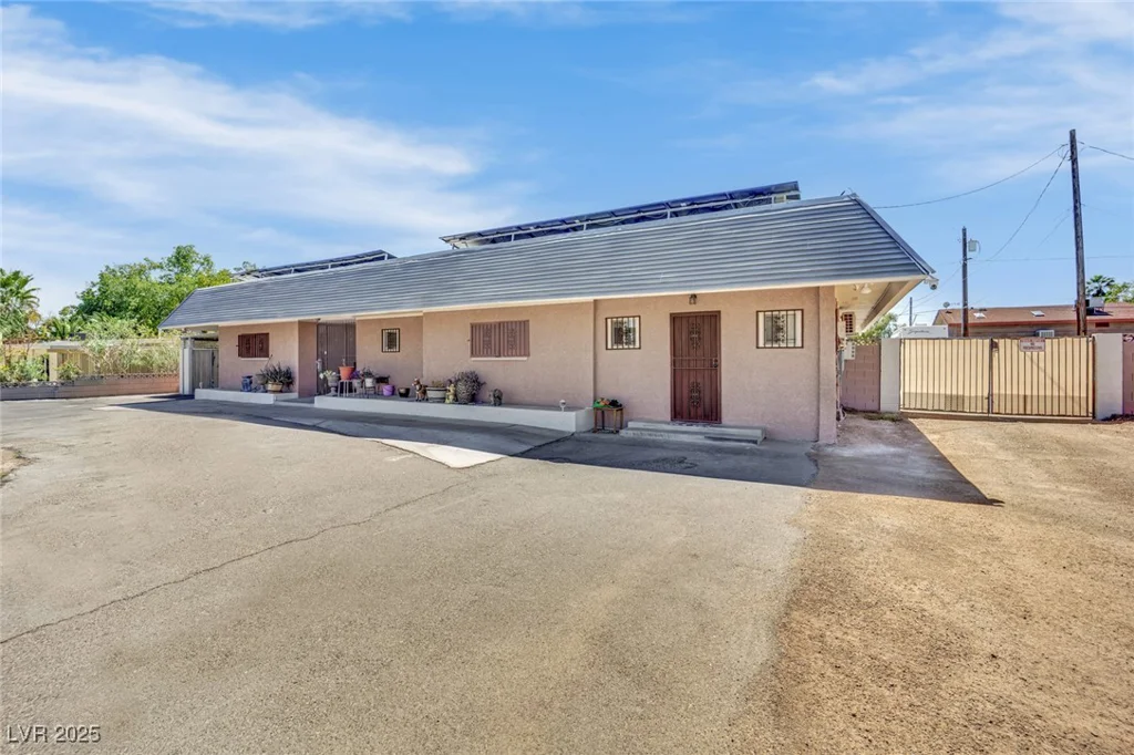 5807 Madre Mesa, Las Vegas, NV 89108