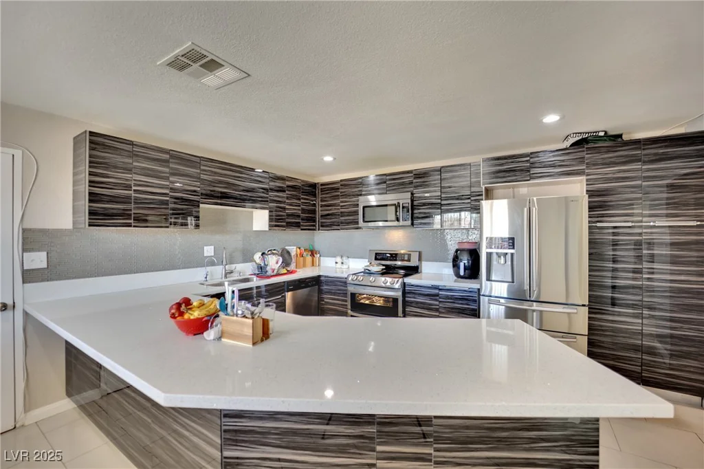 5807 Madre Mesa, Las Vegas, NV 89108