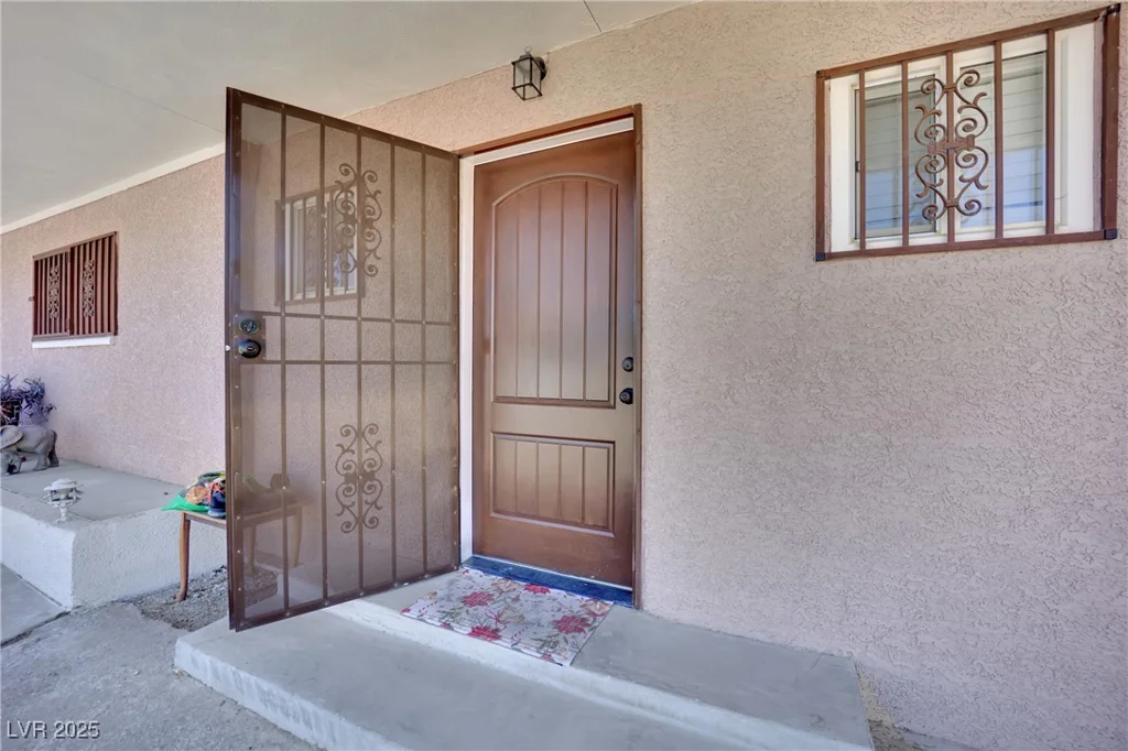 5807 Madre Mesa, Las Vegas, NV 89108