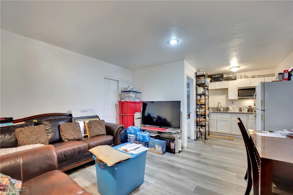5807 Madre Mesa, Las Vegas, NV 89108