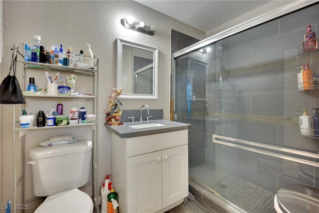 5807 Madre Mesa, Las Vegas, NV 89108