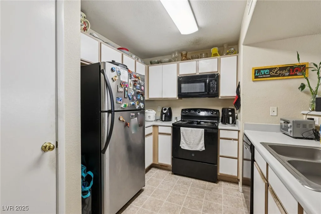 2300 Silverado Ranch, Las Vegas, NV 89183