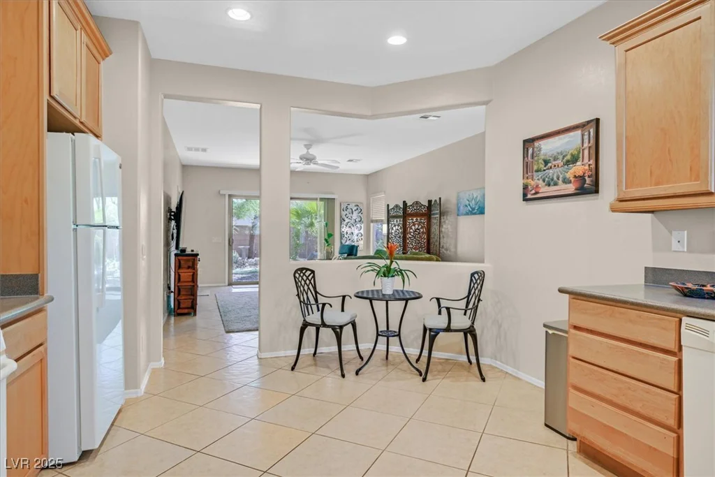 6097 FALCONER, Las Vegas, NV 89122