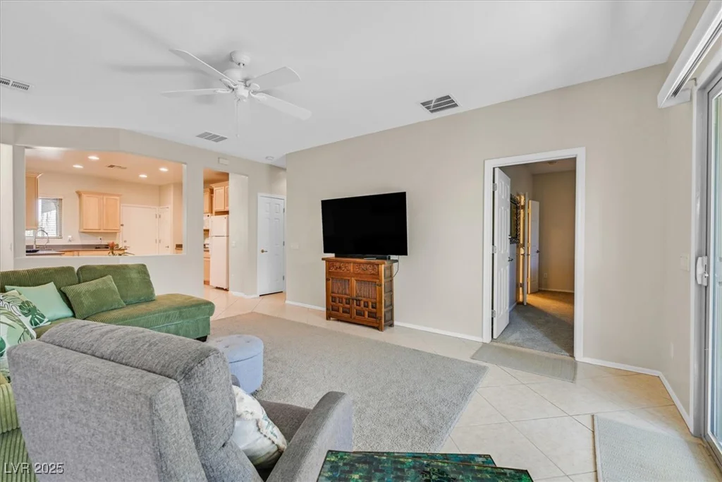 6097 FALCONER, Las Vegas, NV 89122