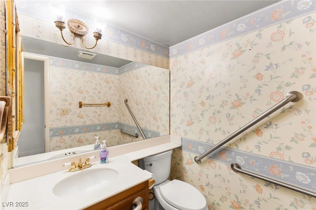 535 Sheffield, Henderson, NV 89014