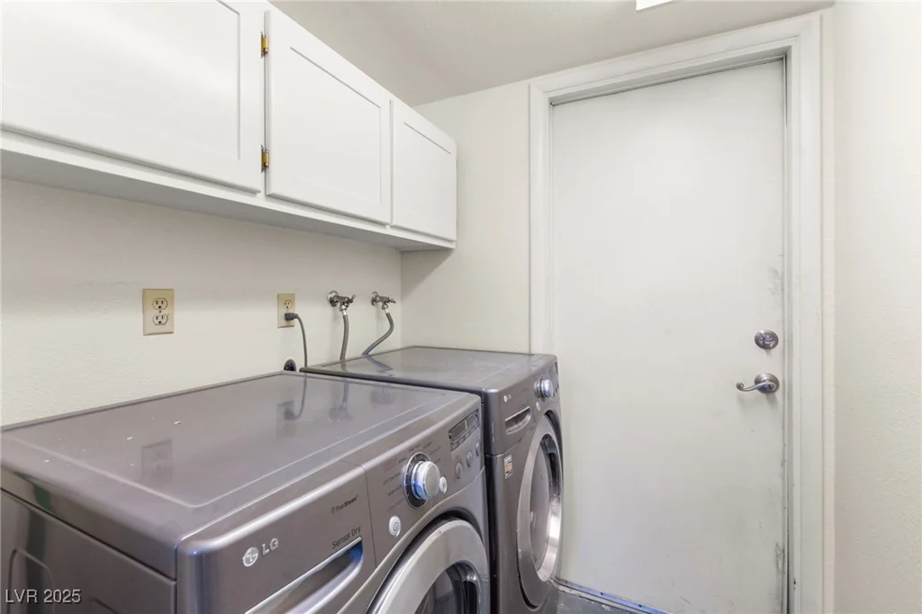 535 Sheffield, Henderson, NV 89014