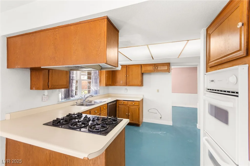 535 Sheffield, Henderson, NV 89014