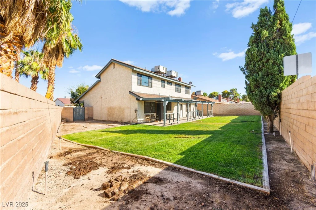 535 Sheffield, Henderson, NV 89014