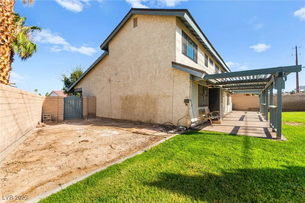 535 Sheffield, Henderson, NV 89014
