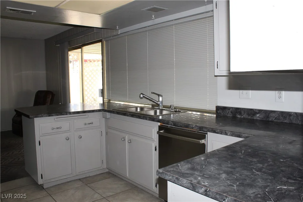 2979 Mojave, Las Vegas, NV 89121
