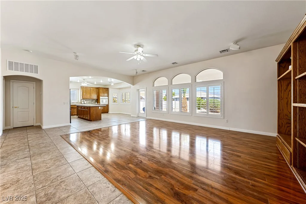 2201 Valentine, Pahrump, NV 89048