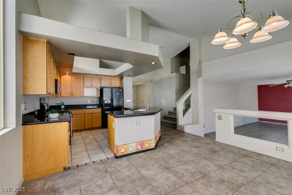 9851 Silver Dew, Las Vegas, NV 89183