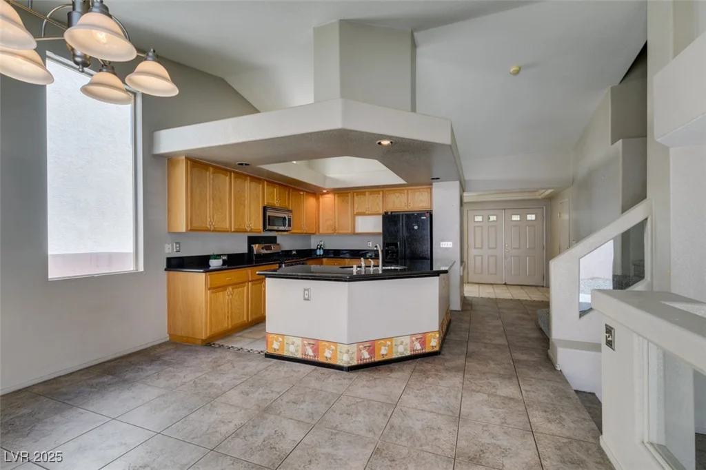 9851 Silver Dew, Las Vegas, NV 89183