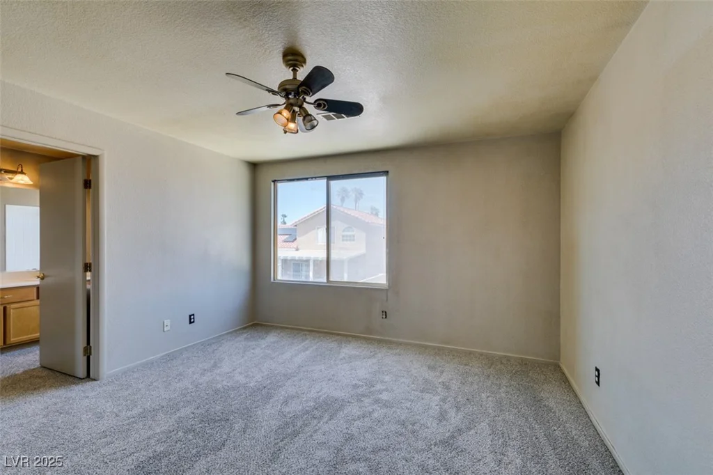 9851 Silver Dew, Las Vegas, NV 89183