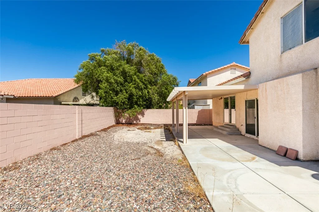 9851 Silver Dew, Las Vegas, NV 89183