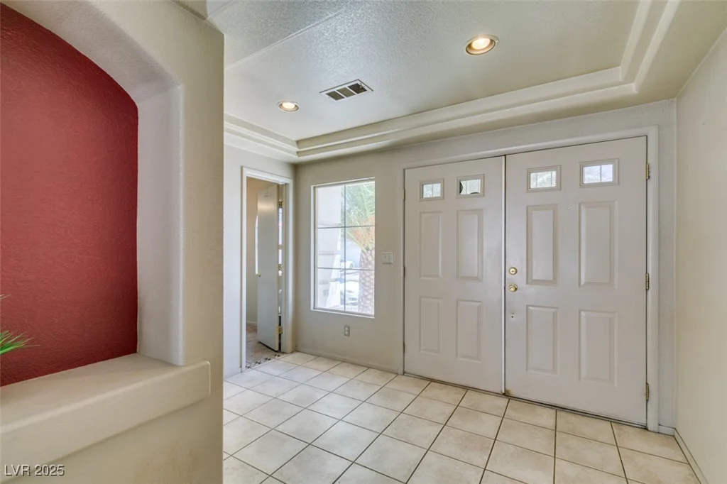 9851 Silver Dew, Las Vegas, NV 89183
