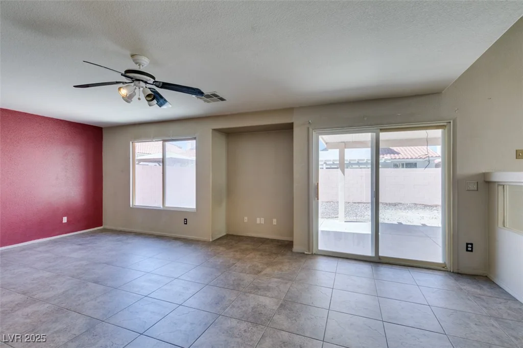 9851 Silver Dew, Las Vegas, NV 89183