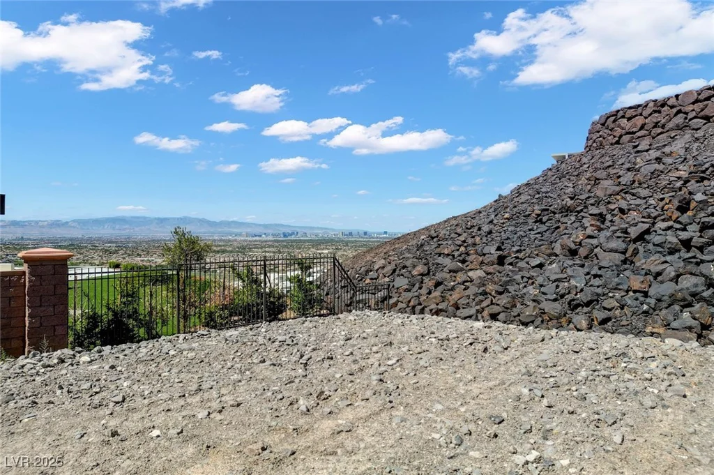 571 Cityview Ridge, Henderson, NV 89012