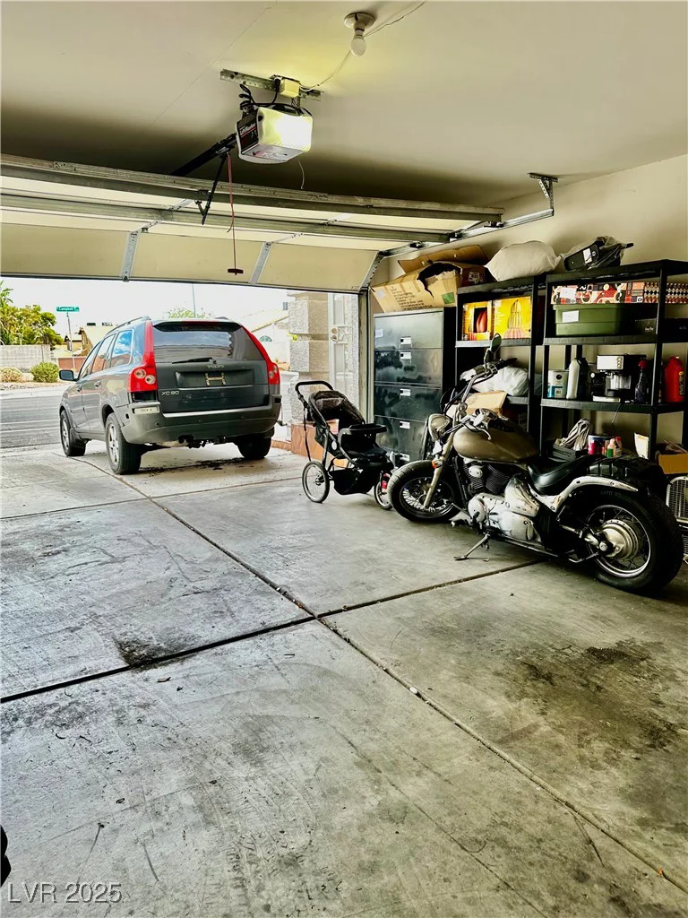 3571 Campbell, Las Vegas, NV 89129
