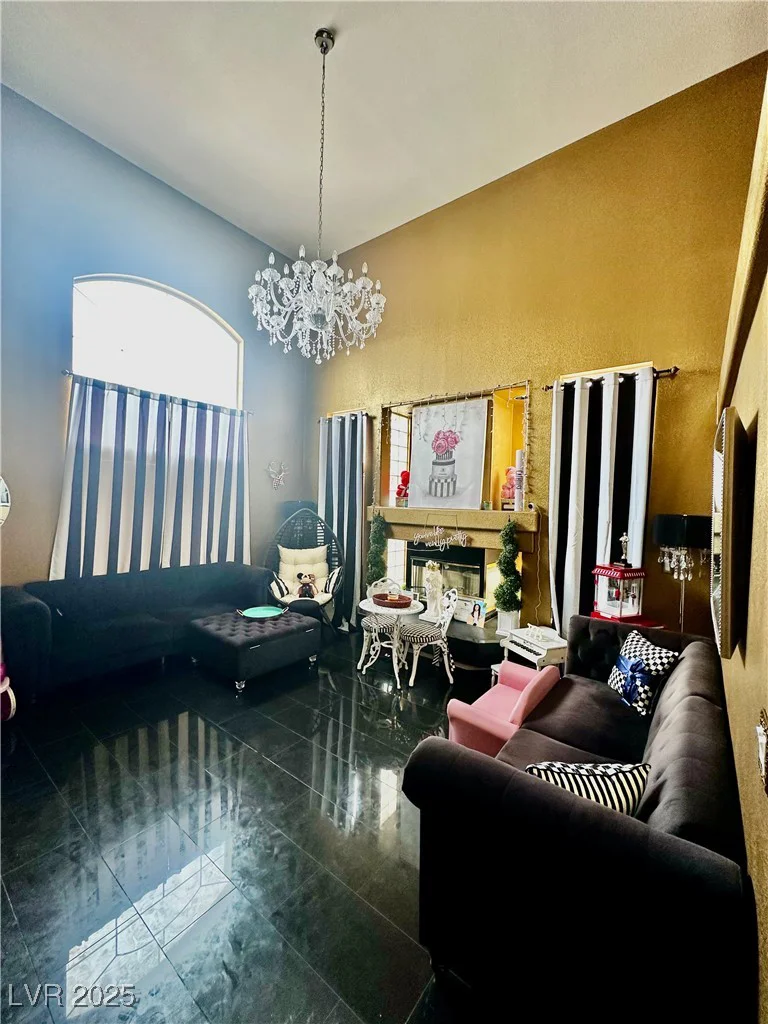 3571 Campbell, Las Vegas, NV 89129