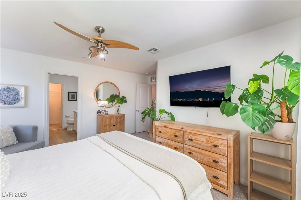 9013 Boston Springs, Las Vegas, NV 89149