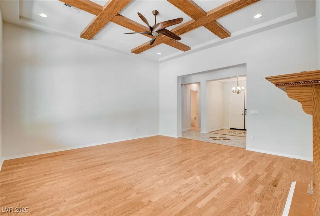 7504 Via Del Mar, Las Vegas, NV 89131