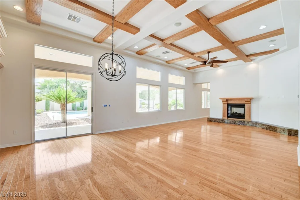 7504 Via Del Mar, Las Vegas, NV 89131