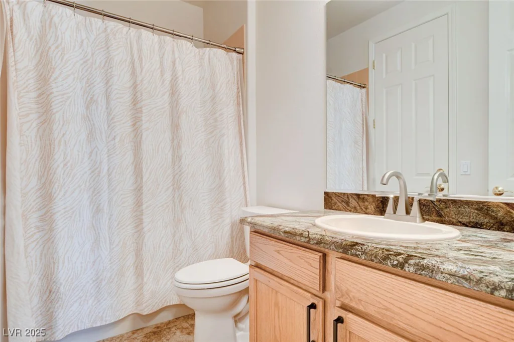 7504 Via Del Mar, Las Vegas, NV 89131