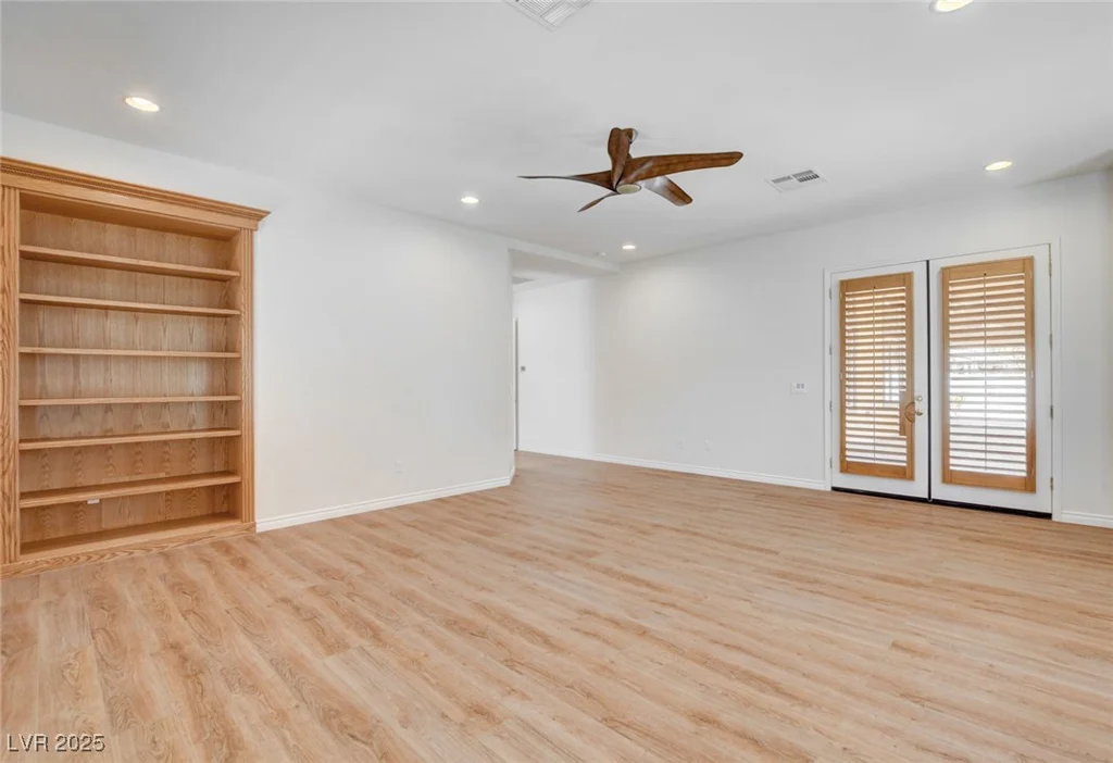 7504 Via Del Mar, Las Vegas, NV 89131