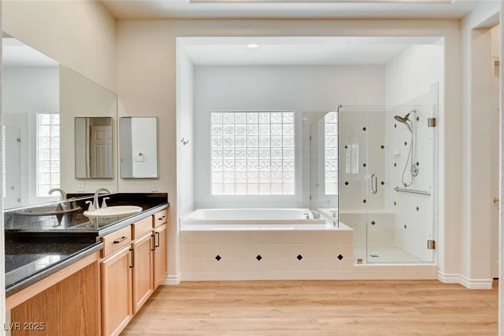 7504 Via Del Mar, Las Vegas, NV 89131